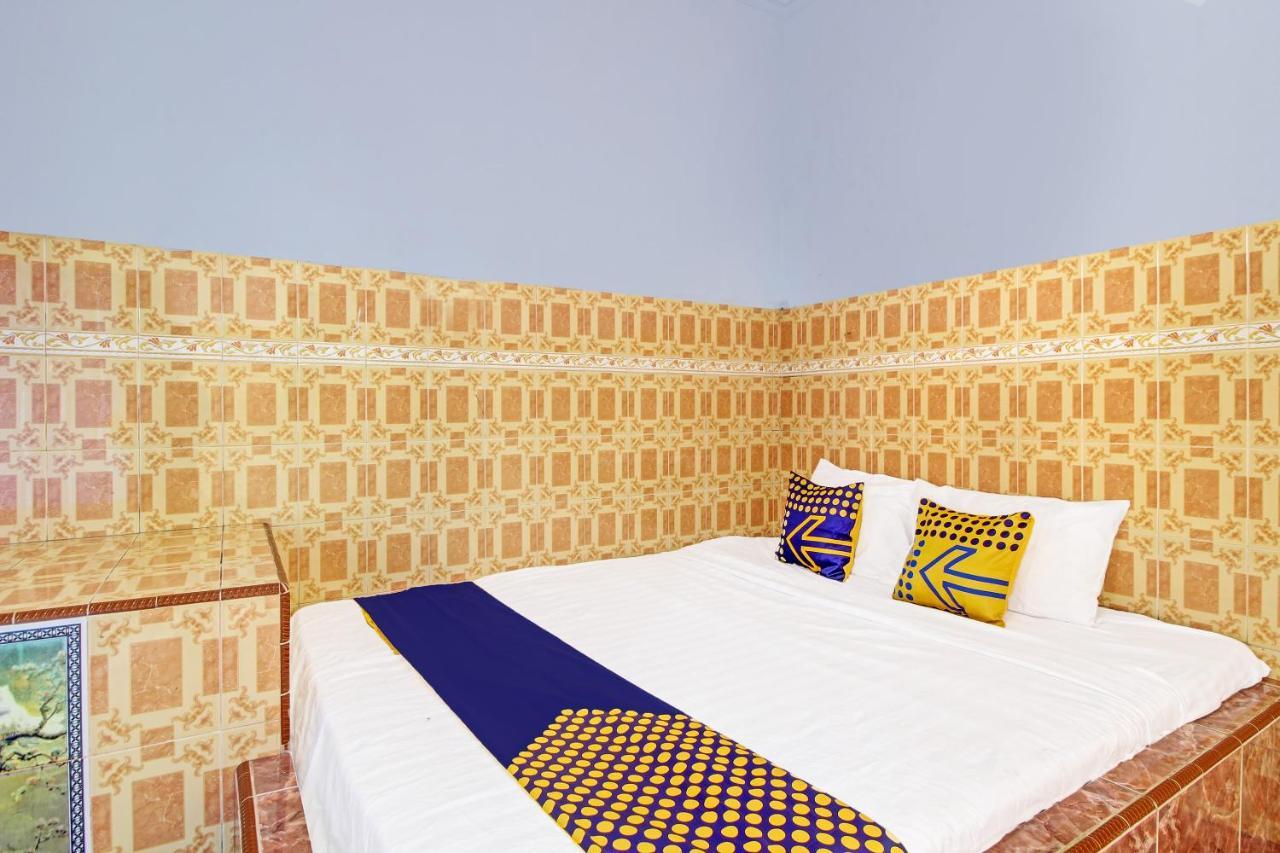 Spot On 91694 Hotel Rama Chandra Temanggung Exterior foto
